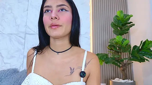 LaurenRodriiguez online show from 04-15-26, 12:42