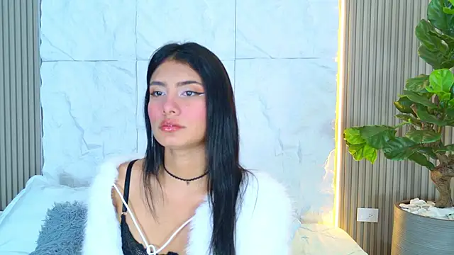 LaurenRodriiguez online show from 04-13-26, 12:42