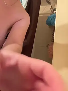 KatieBARBiE98 online show from 01-17-25, 08:33