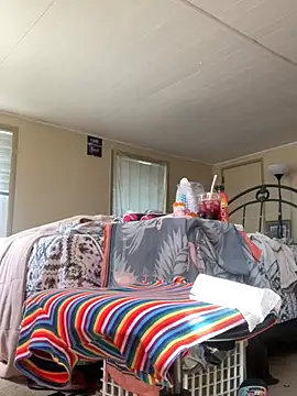 KatieBARBiE98 online show from 03-26-26, 05:44