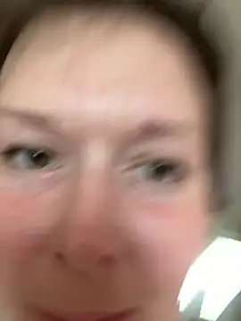 KatieBARBiE98 online show from 04-16-26, 09:39