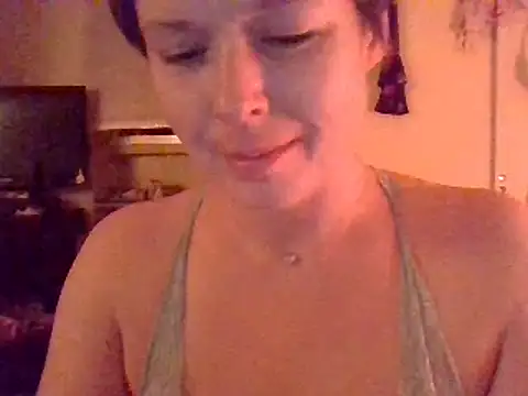 KatieBARBiE98 online show from 03-03-25, 02:54