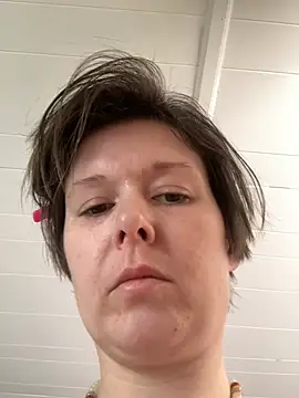 KatieBARBiE98 online show from 02-27-26, 07:57