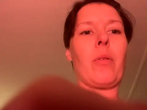 KatieBARBiE98 online show from 10-22-25, 01:05