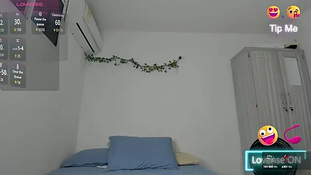 ashley lemus online show from 09-10-25, 02:10