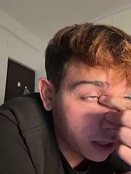 Snapshot of calleaaaa chatting on 10-09-25, 04:29 calleaaaa online show from 10-09-25, 04:29