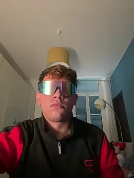 Snapshot of calleaaaa chatting on 11-08-25, 10:08 calleaaaa online show from 11-08-25, 10:08