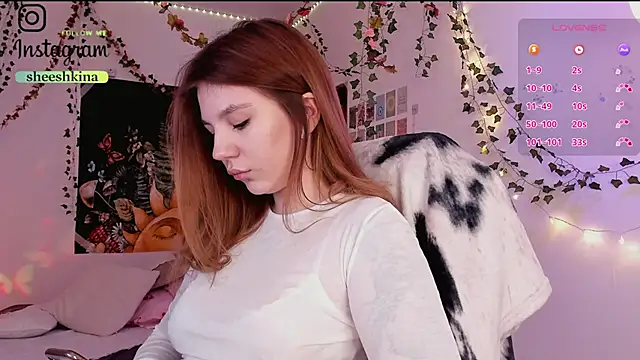 Snapshot of somejgirl chatting on 01-07-25, 01:14 somejgirl online show from 01-07-25, 01:14