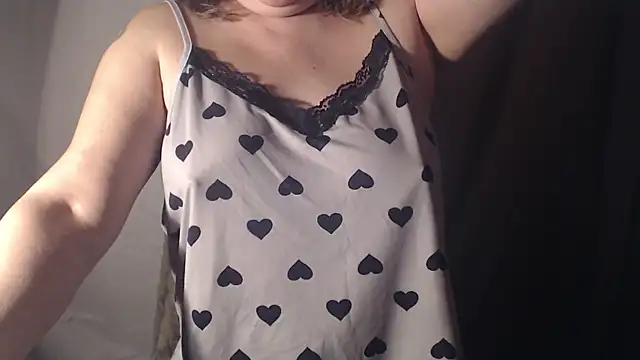 Snapshot of 1BECHA1 chatting on 12-22-25, 02:22 1BECHA1 online show from 12-22-25, 02:22