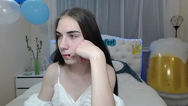 NikaStark  online show from 09-19-25, 06:17