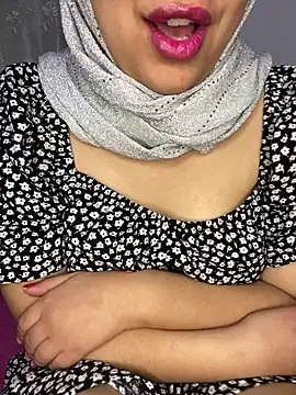 Snapshot of yassminsexy22 chatting on 01-10-25, 01:52 yassminsexy22 online show from 01-10-25, 01:52