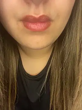 yassminsexy22 online show from 02-14-26, 12:38