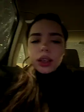 Snapshot of pantyless chatting on 10-25-25, 10:10 pantyless online show from 10-25-25, 10:10