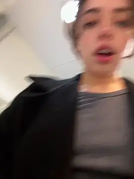 Snapshot of pantyless chatting on 09-22-25, 10:16 pantyless online show from 09-22-25, 10:16