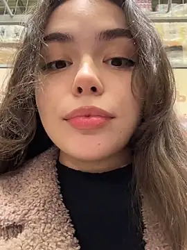 Snapshot of pantyless chatting on 01-18-25, 11:22 pantyless online show from 01-18-25, 11:22