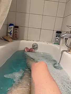 Michaela1222 online show from 11-06-25, 09:52