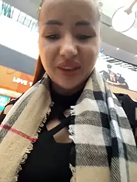 Snapshot of beautydiamond chatting on 01-25-25, 08:21 beautydiamond online show from 01-25-25, 08:21