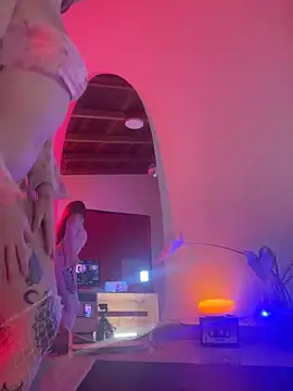 sweeet peach online show from 06-18-26, 05:39