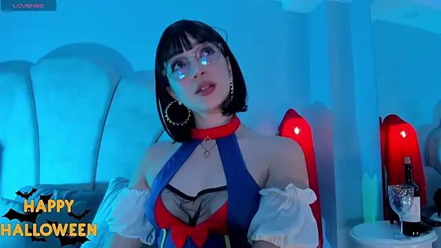 sweeet peach online show from 10-31-25, 11:00