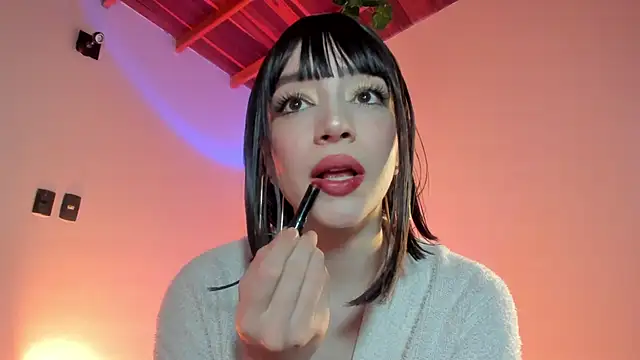 sweeet peach online show from 11-19-25, 04:23