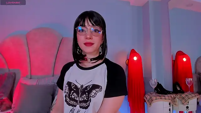 sweeet peach online show from 10-14-25, 10:31