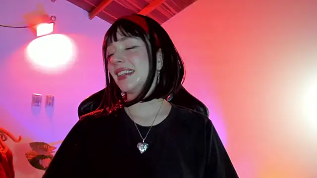 sweeet peach online show from 04-30-26, 04:30
