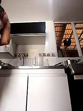 Bonny Klote online show from 11-27-25, 02:50