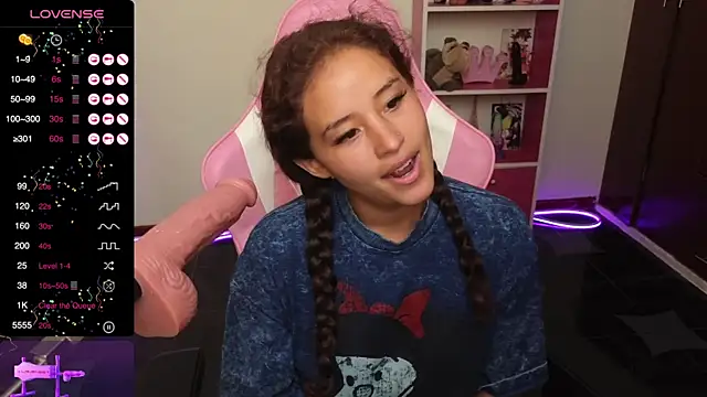 Snapshot of redbarbiedollx chatting on 03-21-25, 04:29 redbarbiedollx online show from 03-21-25, 04:29