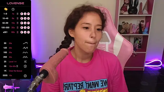 Snapshot of redbarbiedollx chatting on 03-05-25, 03:29 redbarbiedollx online show from 03-05-25, 03:29