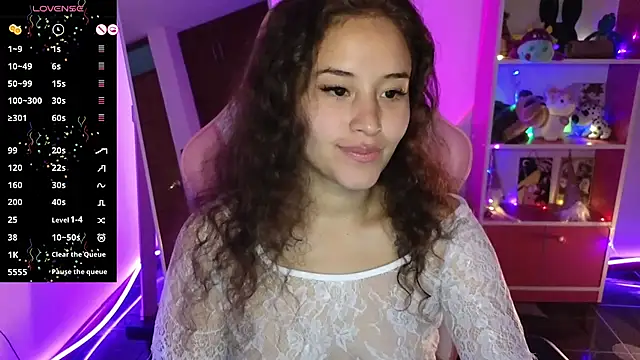 Snapshot of redbarbiedollx chatting on 09-28-25, 01:23 redbarbiedollx online show from 09-28-25, 01:23