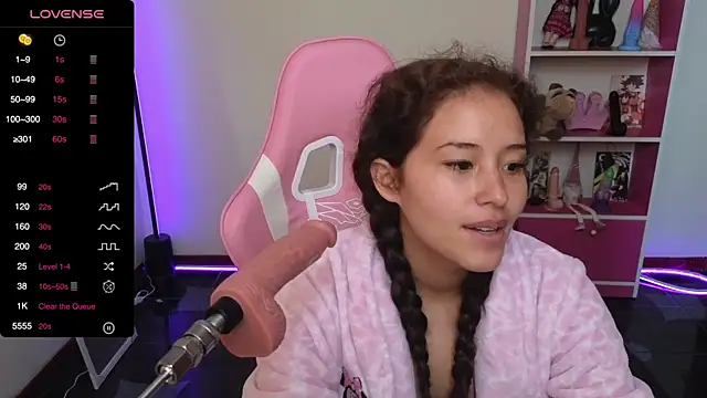 Snapshot of redbarbiedollx chatting on 03-09-25, 03:05 redbarbiedollx online show from 03-09-25, 03:05