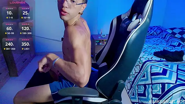 Angelligth online show from 04-07-26, 03:41