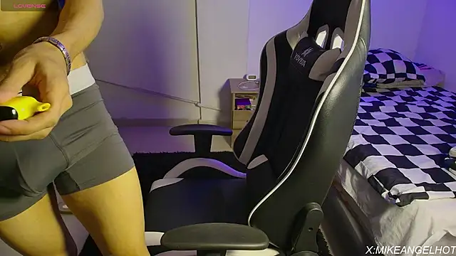 Angelligth online show from 03-12-26, 03:45