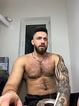 Snapshot of LoveIsBlind_ chatting on 12-30-24, 09:19 LoveIsBlind  online show from 12-30-24, 09:19