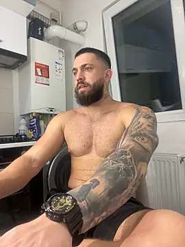 Snapshot of LoveIsBlind_ chatting on 10-08-25, 02:46 LoveIsBlind  online show from 10-08-25, 02:46