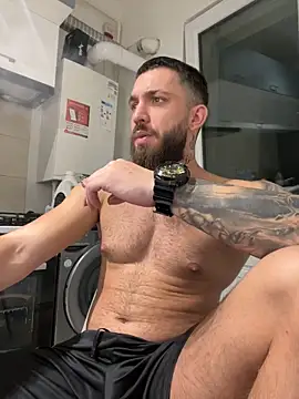 Snapshot of LoveIsBlind_ chatting on 10-20-25, 05:46 LoveIsBlind  online show from 10-20-25, 05:46