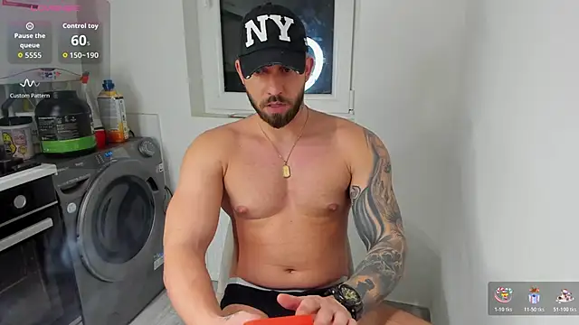 Snapshot of LoveIsBlind_ chatting on 04-02-26, 06:58 LoveIsBlind online show from 04-02-26, 06:58