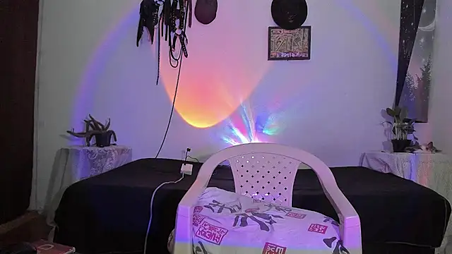 MIAUTENA online show from 05-14-26, 08:28
