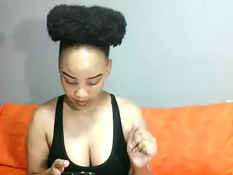 SmallSlut5 online show from 12-20-25, 02:20