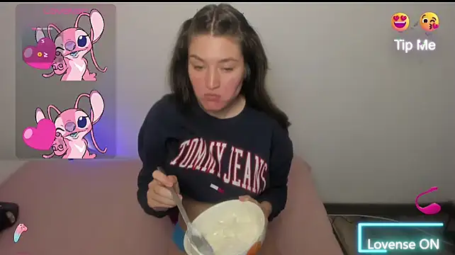 Tesa cute online show from 02-27-26, 03:18