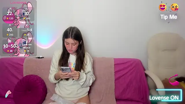 Tesa cute online show from 11-14-25, 12:58