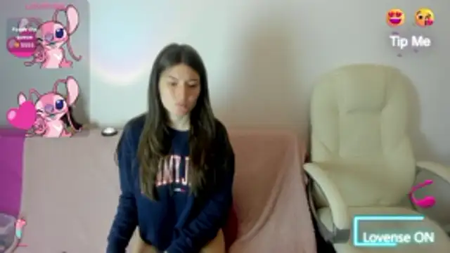 Tesa cute online show from 10-31-25, 04:20