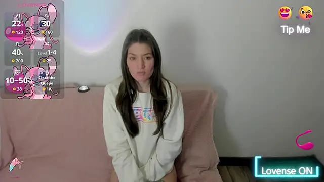 Snapshot of Tesa_cute chatting on 10-15-25, 10:40 Tesa cute online show from 10-15-25, 10:40