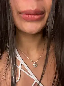 lina pink online show from 01-15-25, 06:01