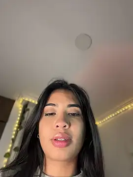 Snapshot of lina_pink chatting on 04-24-26, 02:46 lina pink online show from 04-24-26, 02:46