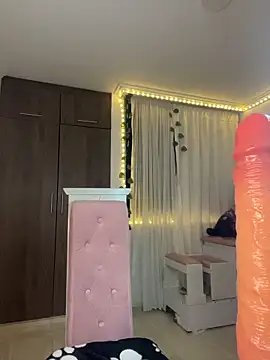 lina pink online show from 02-26-26, 03:06