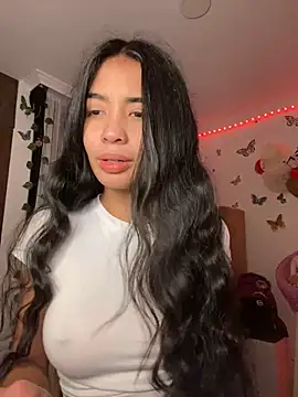 lina pink online show from 12-30-24, 11:38