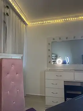 lina pink online show from 03-03-26, 10:17