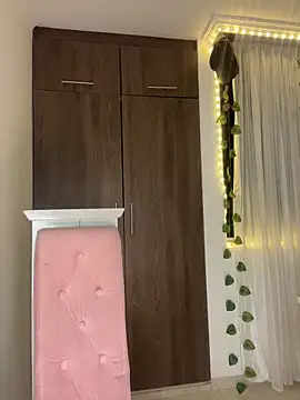 lina pink online show from 02-03-26, 04:21