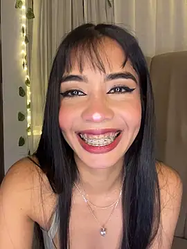 lina pink online show from 01-15-26, 12:25